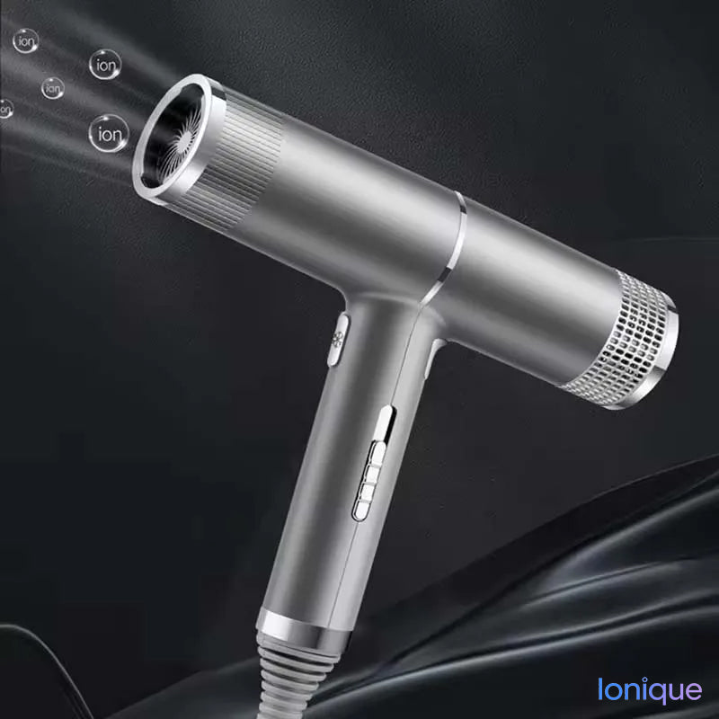 Ionique | Secador Bladeless 57° – Íons Negativos, Colágeno & Portabilidade Premium